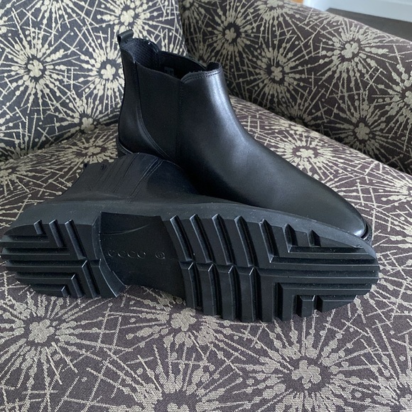 Shoes, Ecco, NWOT, size 10,5 (41). - Picture 4 of 6